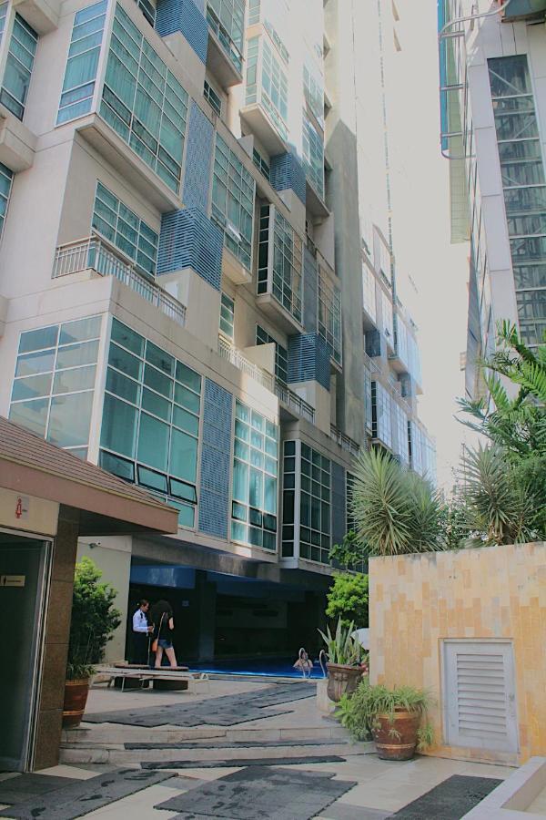 סבו Loft Type Condominium At Club Ultima Residences חדר תמונה